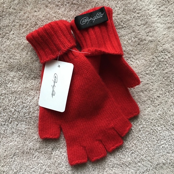 Christopher Fischer fingerless gloves - Picture 3 of 4
